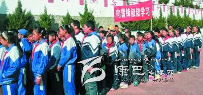 我州各級團隊組織廣泛開(kāi)展“學(xué)雷鋒月”系列活動(dòng)